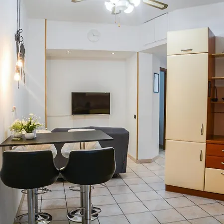 Mysa Properties - Spazioso Trilocale In Zona Forlanini-linate 公寓
