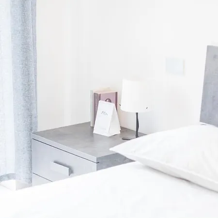 Mysa Properties - Spazioso Trilocale In Zona Forlanini-linate * 米兰